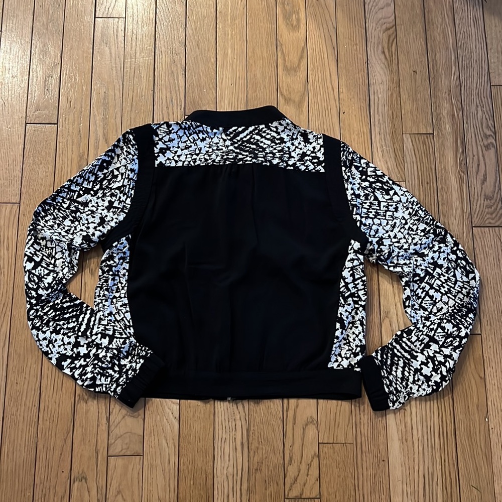 Black and white lightweight jacket - Picture 6 of 12
